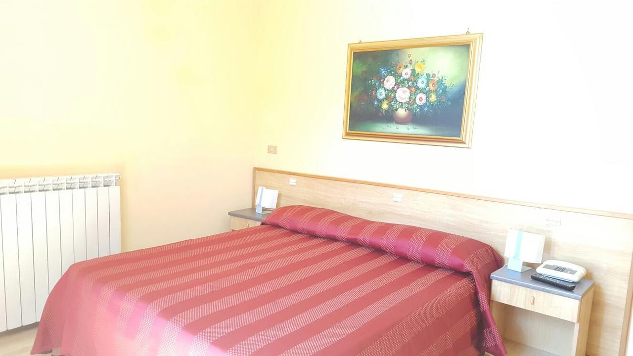 Albergo Savoia オスペダレッティ エクステリア 写真
