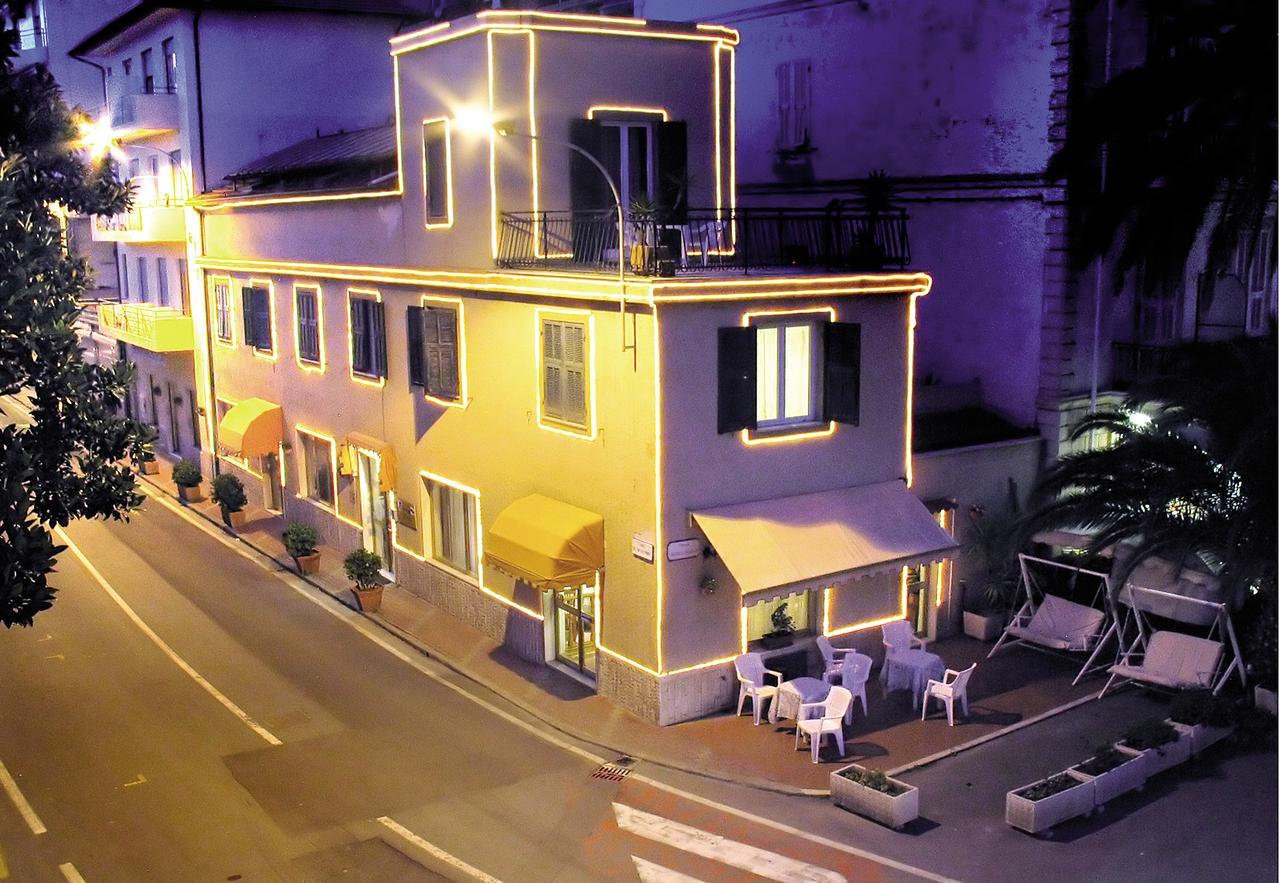 Albergo Savoia オスペダレッティ エクステリア 写真