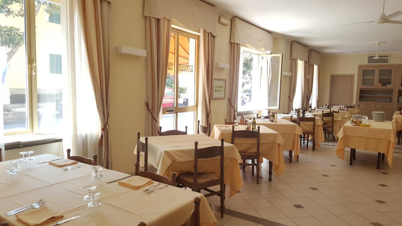 Albergo Savoia オスペダレッティ エクステリア 写真